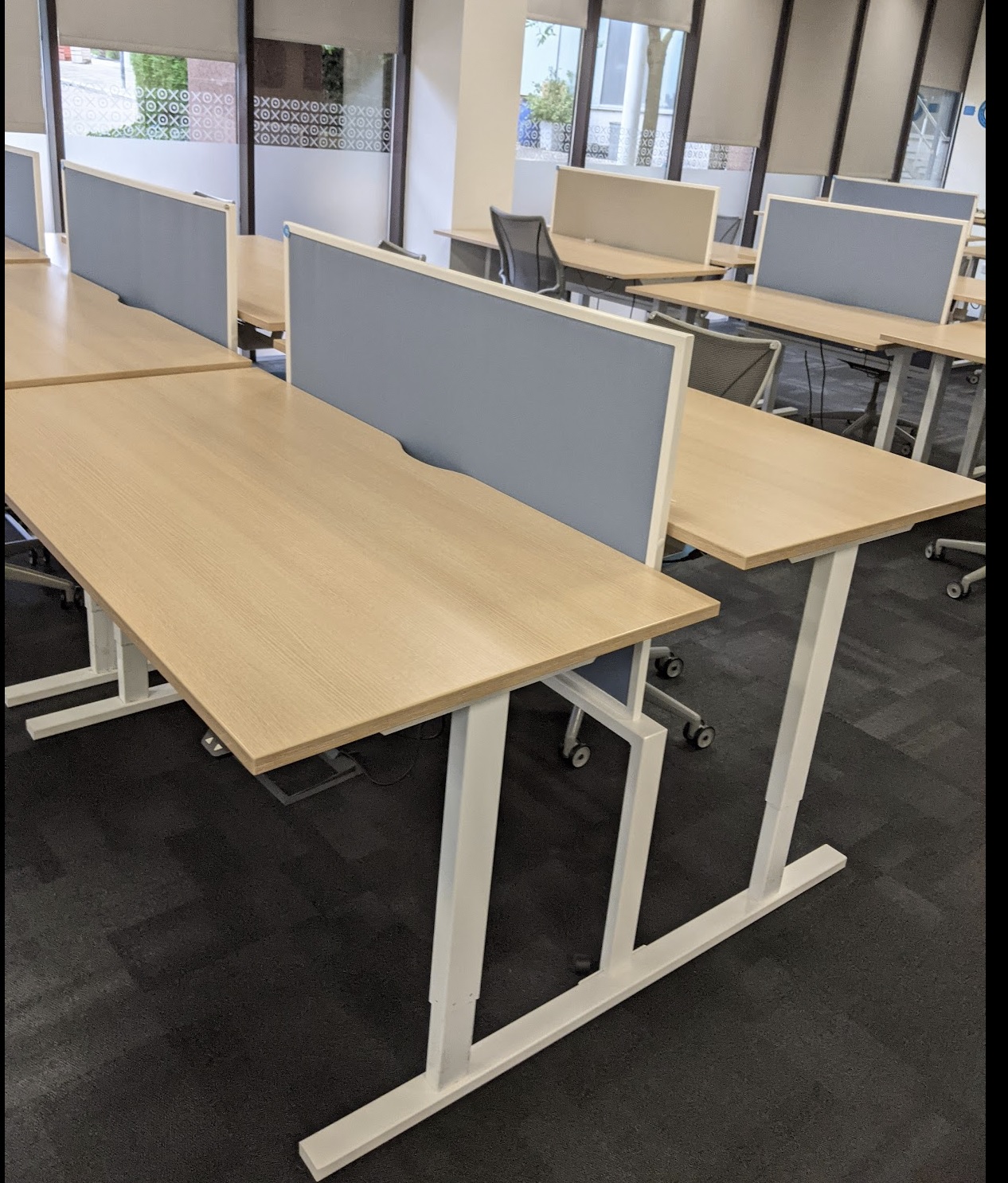 Used Double Electric Height Adjustable Desk Office Furniture Requirements