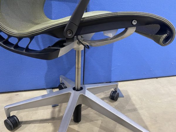 Herman Miller Setu Office Chairs in Grey Mesh - Image 5