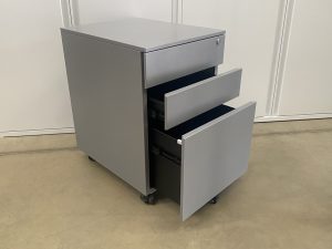 Used Metal 3 Drawer Mobile Pedestal