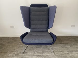 High Back Privacy Lounge Chair