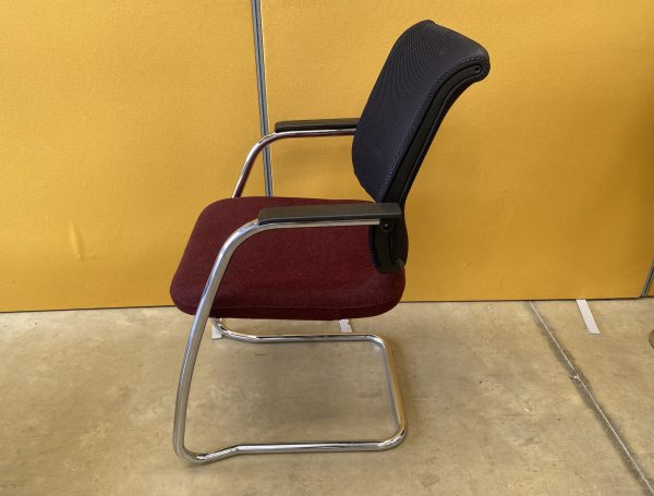 Sedus Meeting Chair with Cantilever Frame - NW233 - Image 3
