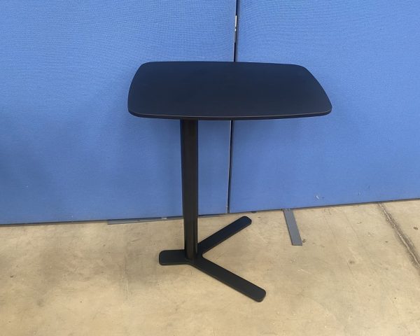 Lapalma YO T80e Height Adjustable Side Table in Black - Image 3