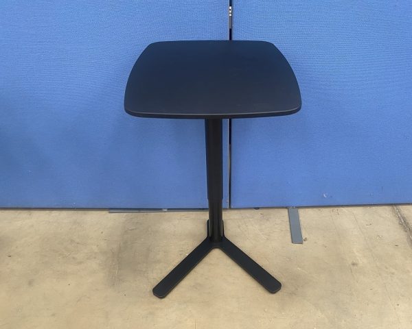 Lapalma YO T80e Height Adjustable Side Table in Black - Image 4