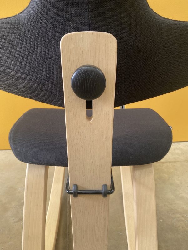 Varier Thatsit Balans with Backrest Knee Stool - Image 3