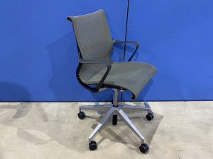 Herman Miller Setu Office Chairs in Green Mesh