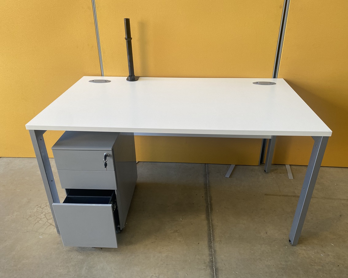 Rectangle Desk Set in White & Aluminium - Image 4