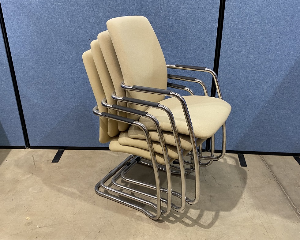 High Back Meeting Chairs - Seat of 4 - Image 4