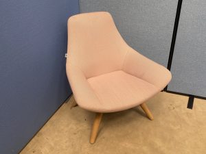 Sixteen-3 Lounge Chair in a Light Pink Tweed Fabric - Used