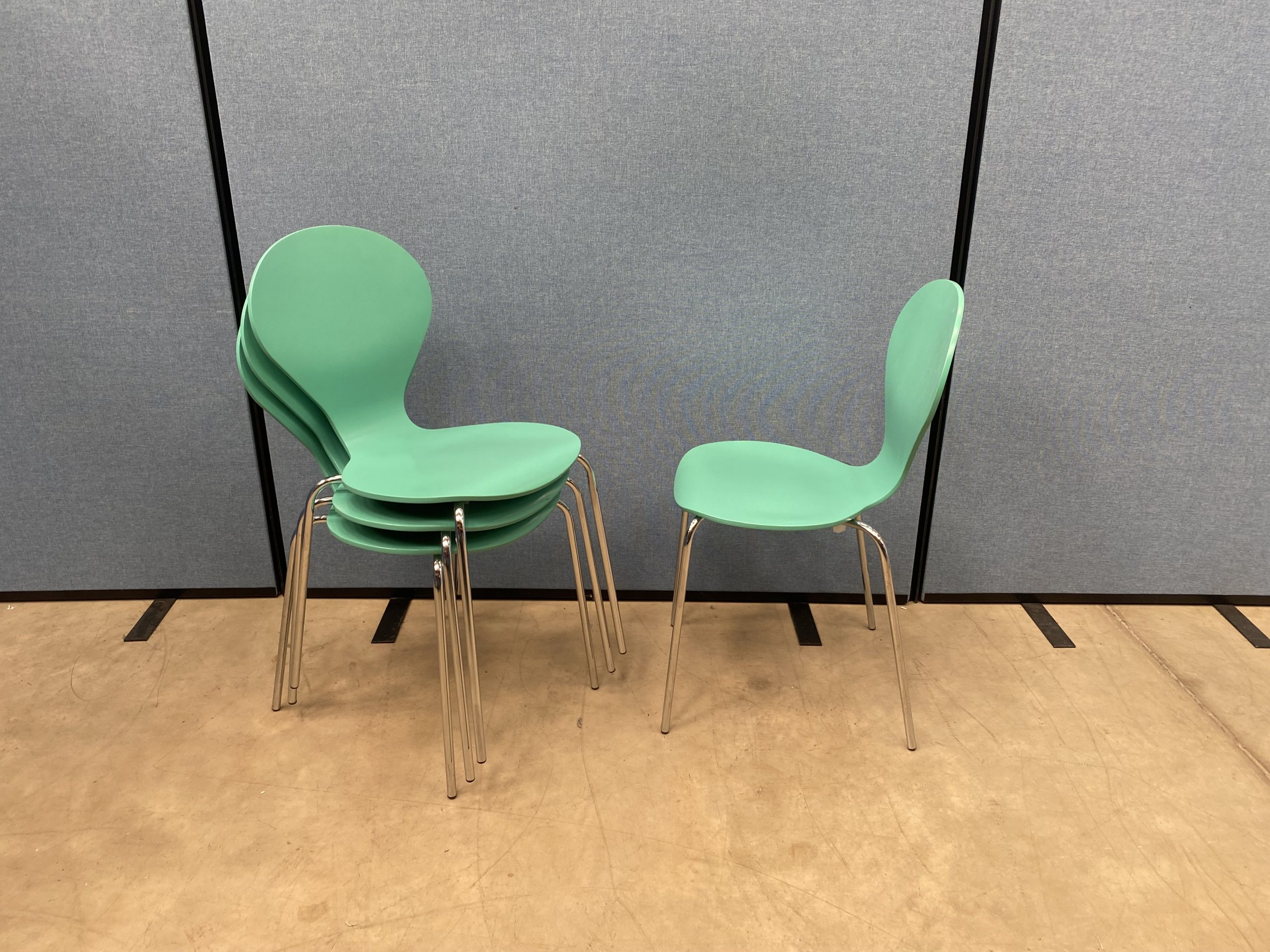 8 x Green Stacking Chairs with Chrome Legs - Used - Image 4