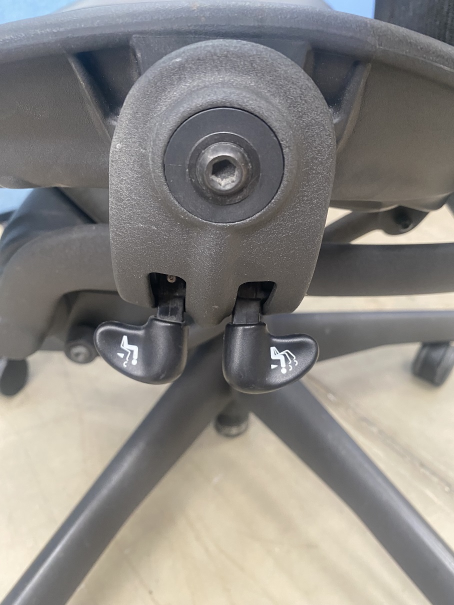 Herman Miller Aeron Chair - Used - Image 5