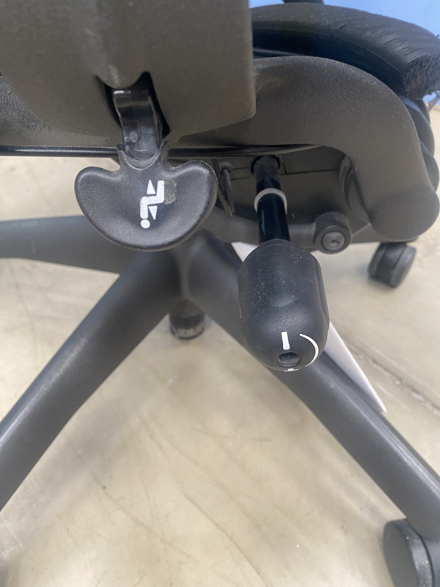 Herman Miller Aeron Chair - Used - Image 6