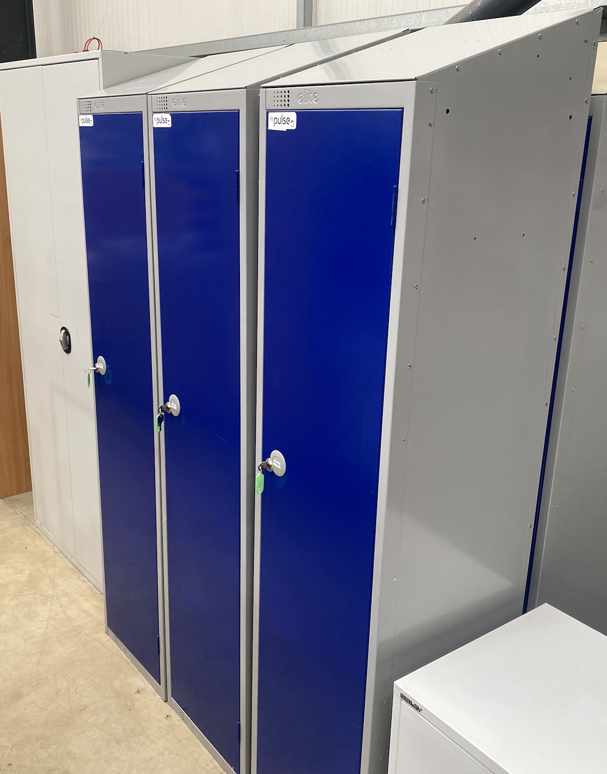 Sloping Top Single Locker | Blue Door | Used - Image 4